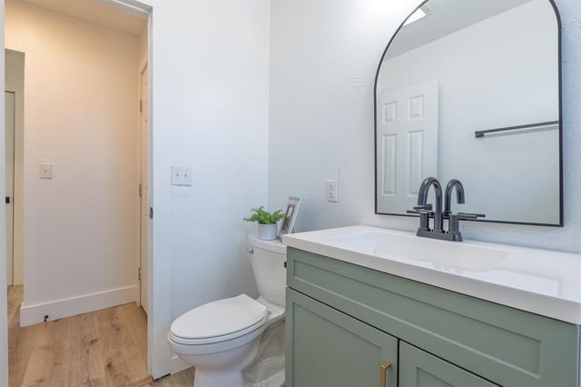 1105 N McKinley Avenue, Shawnee, OK 74801