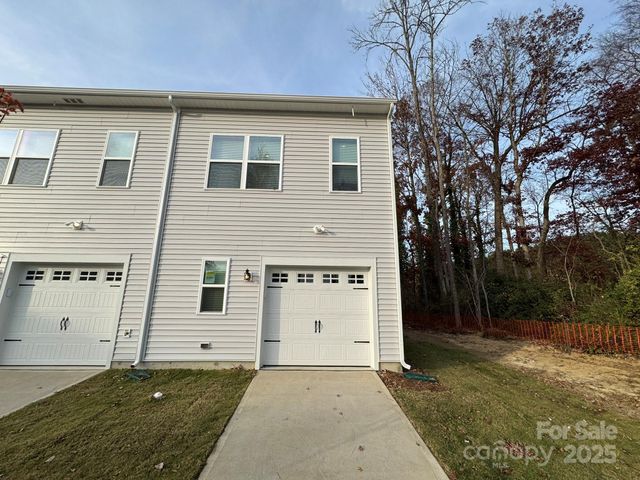 4754 Lakeview Road N 19, Charlotte, NC 28216