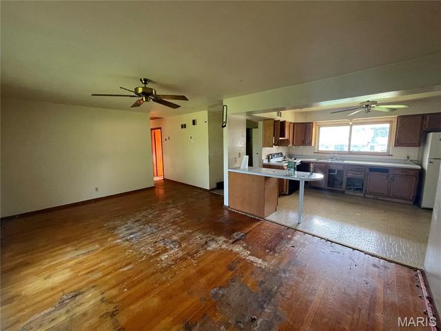 4136 Golden Valley Drive, Unincorporated, MO 63129