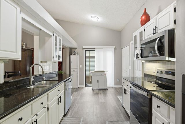665 DEER RUN N, Palm Harbor, FL 34684