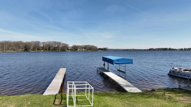 1239 Clubhouse Drive, Lake Isabella, MI 48893