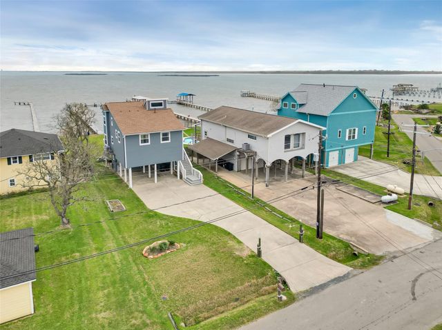 1547 John Street, Dickinson, TX 77539