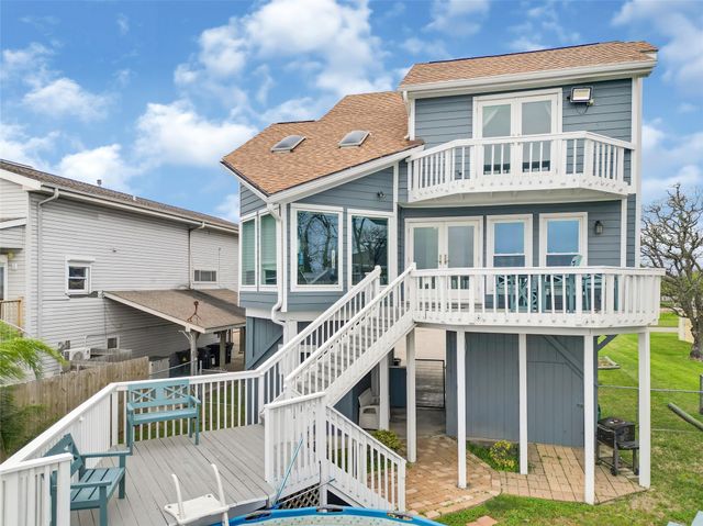 1547 John Street, Dickinson, TX 77539