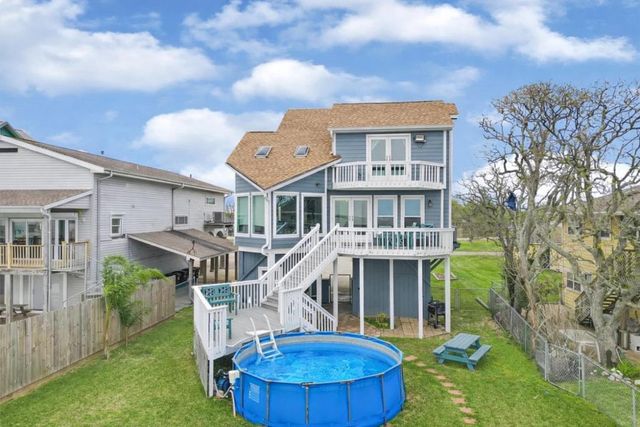 1547 John Street, Dickinson, TX 77539