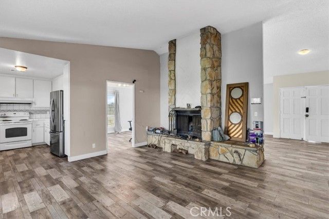 13806 Red Hill, Victorville, CA 92395