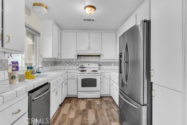 13806 Red Hill, Victorville, CA 92395