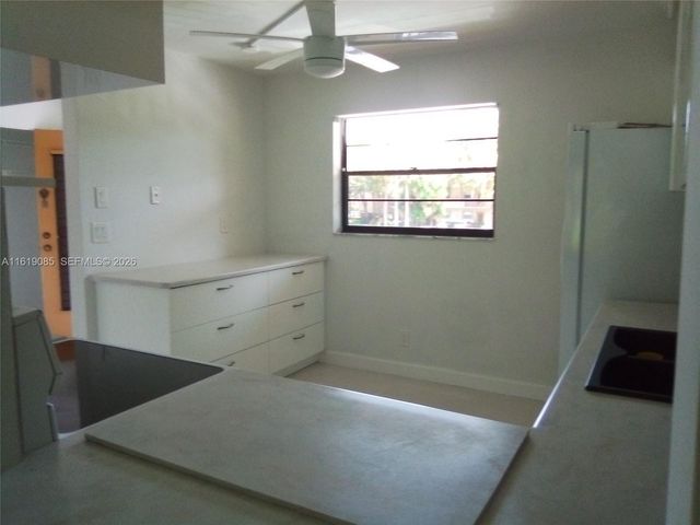 6085 N Sabal Palm Boulevard 204, Tamarac, FL 33319