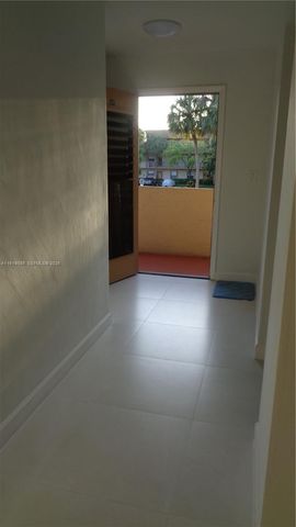 6085 N Sabal Palm Boulevard 204, Tamarac, FL 33319