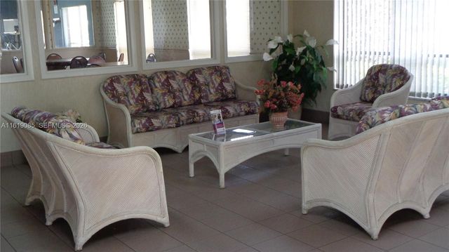 6085 N Sabal Palm Boulevard 204, Tamarac, FL 33319