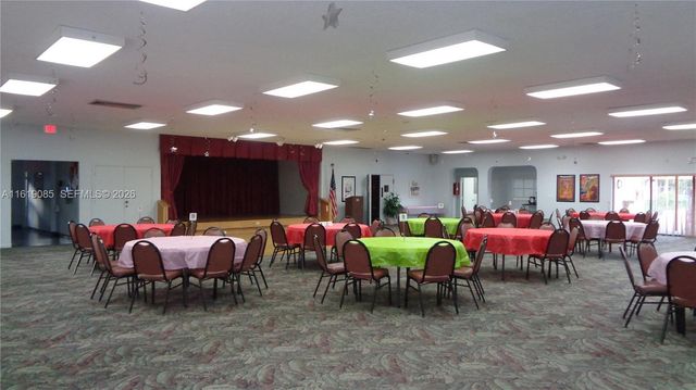6085 N Sabal Palm Boulevard 204, Tamarac, FL 33319