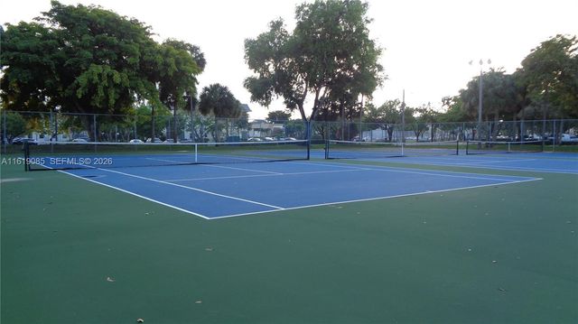6085 N Sabal Palm Boulevard 204, Tamarac, FL 33319