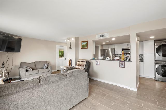 3216 Poe CV 4F, Lago Vista, TX 78645