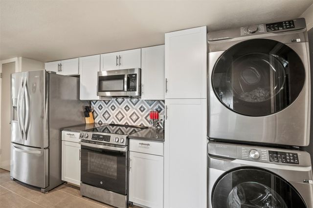 3216 Poe CV 4F, Lago Vista, TX 78645