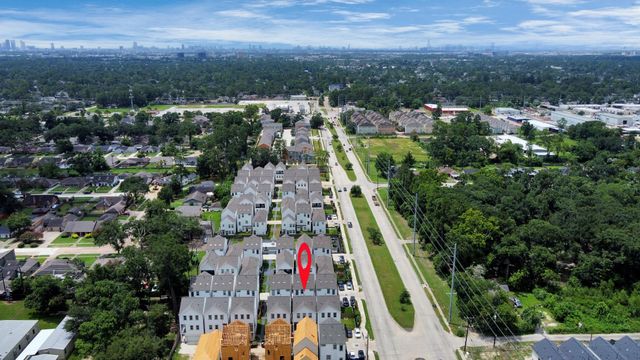 5502 Wheatley Street B, Houston, TX 77091