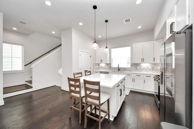 5502 Wheatley Street B, Houston, TX 77091