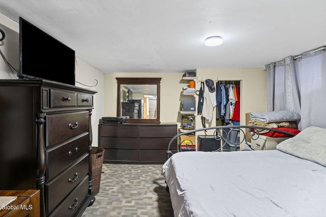 1468 Helderberg Avenue, Rotterdam, NY 12306