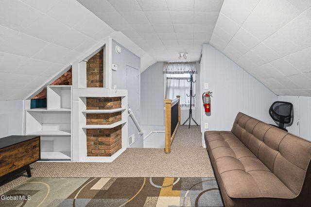 1468 Helderberg Avenue, Rotterdam, NY 12306