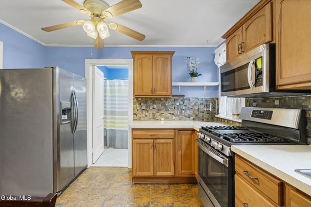 1468 Helderberg Avenue, Rotterdam, NY 12306