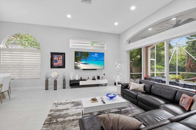 6942 Fairway Lakes Drive, Boynton Beach, FL 33472