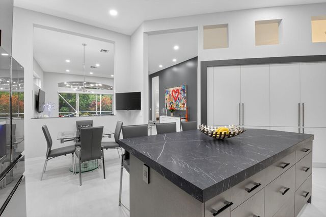 6942 Fairway Lakes Drive, Boynton Beach, FL 33472