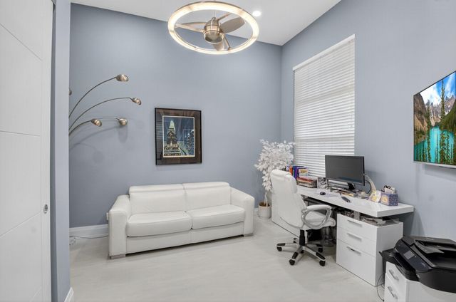 6942 Fairway Lakes Drive, Boynton Beach, FL 33472