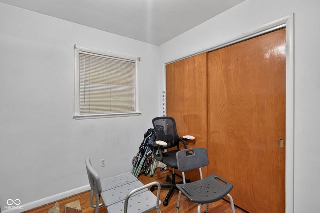 2607 E 8th Street, Anderson, IN 46012