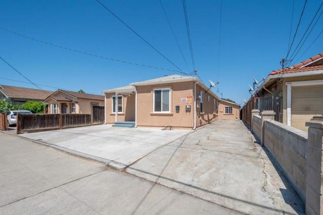 1382 Locust Street, San Jose, CA 95110