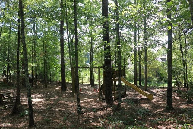 1238 Fairwinds Drive, Loganville, GA 30052