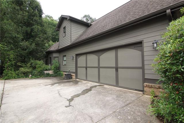 1238 Fairwinds Drive, Loganville, GA 30052