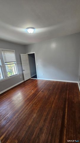 142-144 Adams Street 3, Hartford, CT 06112