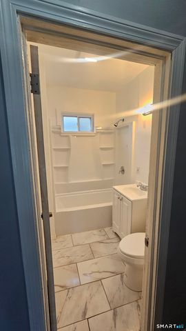 142-144 Adams Street 3, Hartford, CT 06112