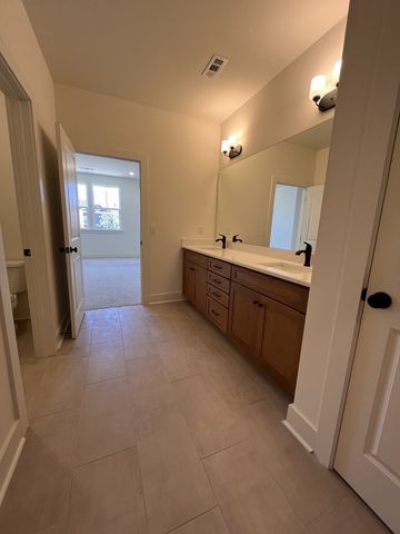 130 Valentine Aly, Nashville, TN 37218