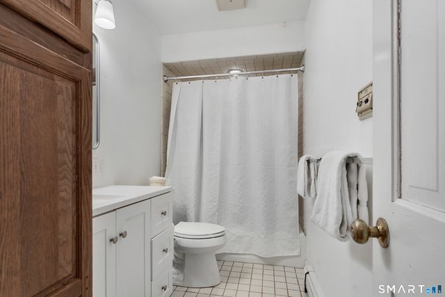 10 Maple Drive, Greenwich, CT 06870