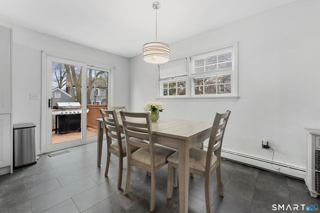 10 Maple Drive, Greenwich, CT 06870