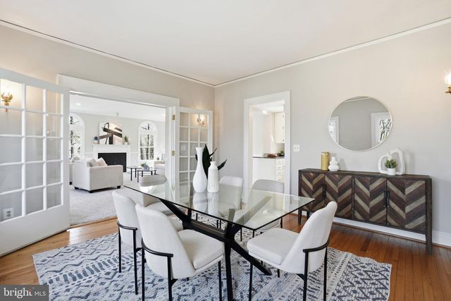 1805 ARMY NAVY DR, Arlington, VA 22202