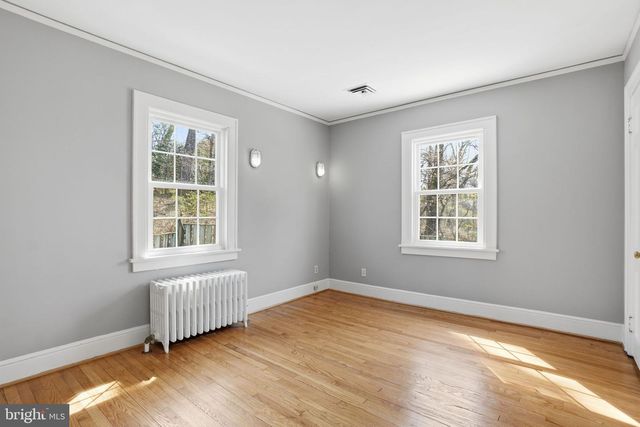 1805 ARMY NAVY DR, Arlington, VA 22202