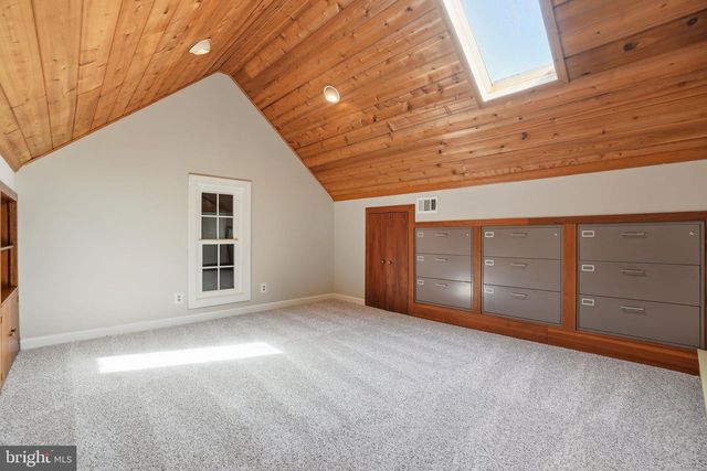 1805 ARMY NAVY DR, Arlington, VA 22202