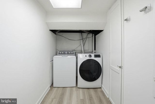 1805 ARMY NAVY DR, Arlington, VA 22202