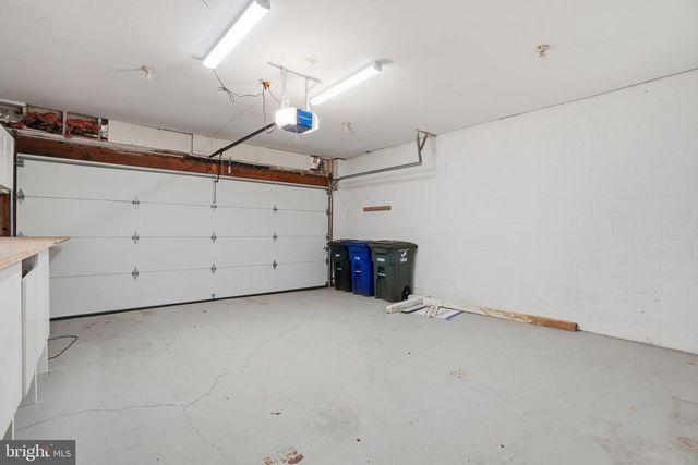 1805 ARMY NAVY DR, Arlington, VA 22202