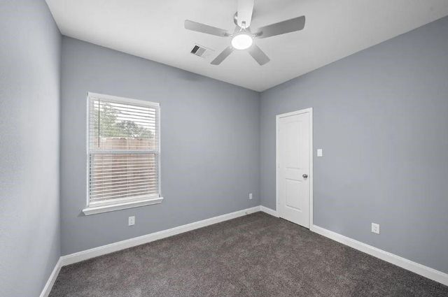 5222 Bataan Road, Houston, TX 77033
