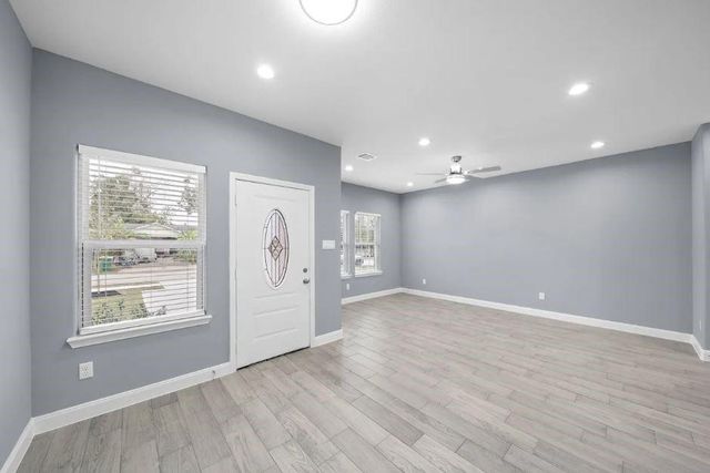 5222 Bataan Road, Houston, TX 77033