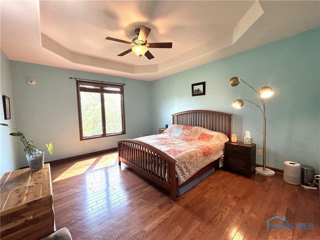 7939 N Woodbridge Road, Monclova, OH 43542