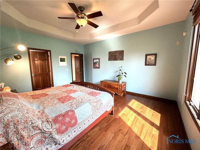 7939 N Woodbridge Road, Monclova, OH 43542