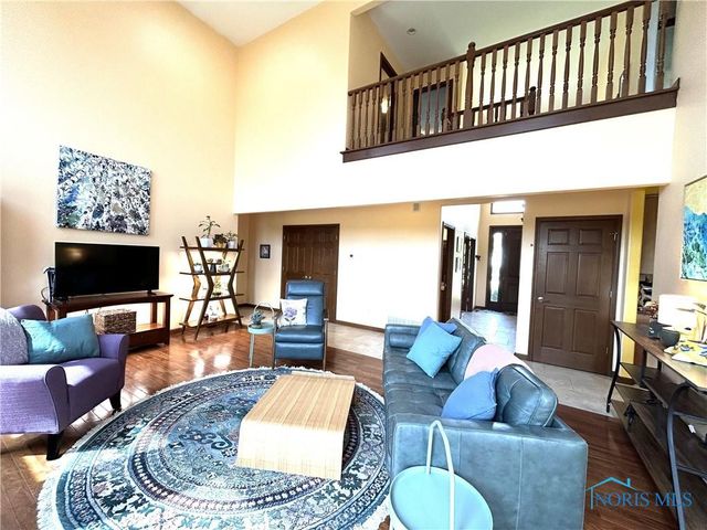 7939 N Woodbridge Road, Monclova, OH 43542