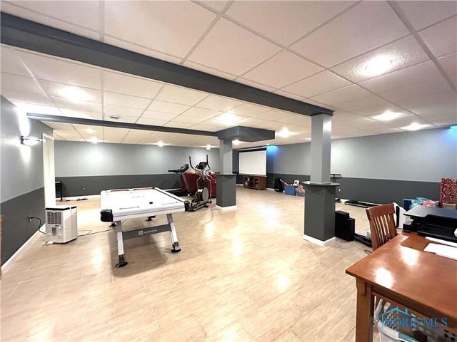 7939 N Woodbridge Road, Monclova, OH 43542