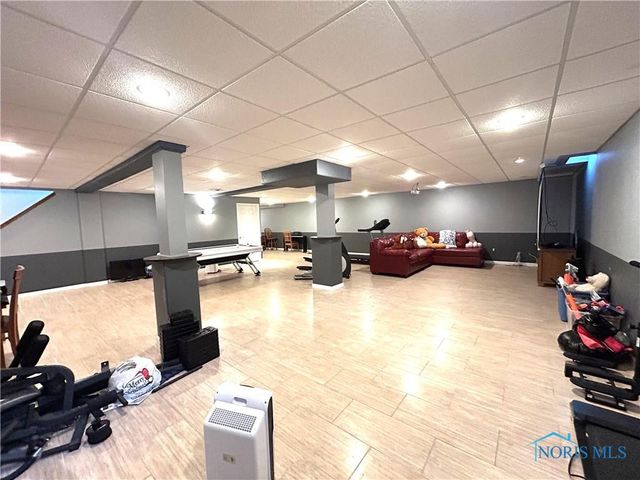 7939 N Woodbridge Road, Monclova, OH 43542