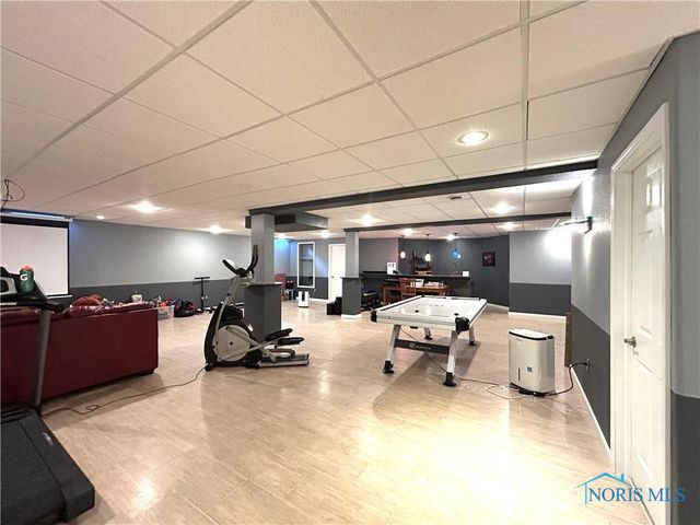 7939 N Woodbridge Road, Monclova, OH 43542