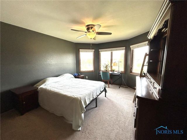 7939 N Woodbridge Road, Monclova, OH 43542