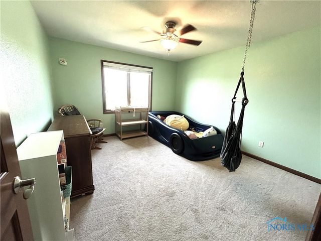 7939 N Woodbridge Road, Monclova, OH 43542