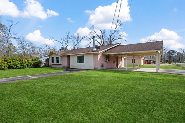 400 Dora Street, Cleveland, TX 77328